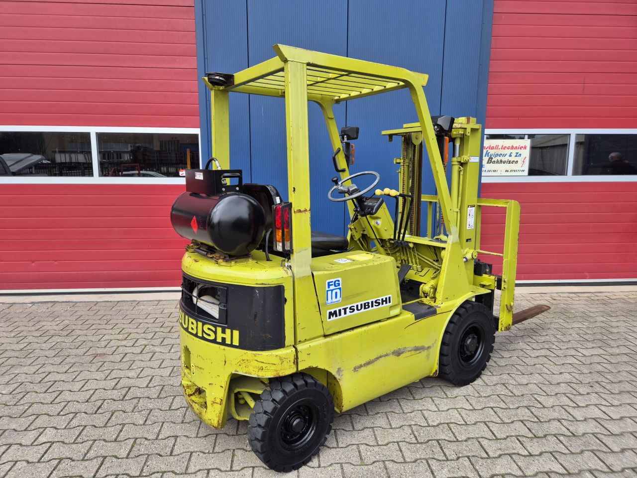 MITSUBISHI FG10 HEFTRUCK LPG 1 TONS
