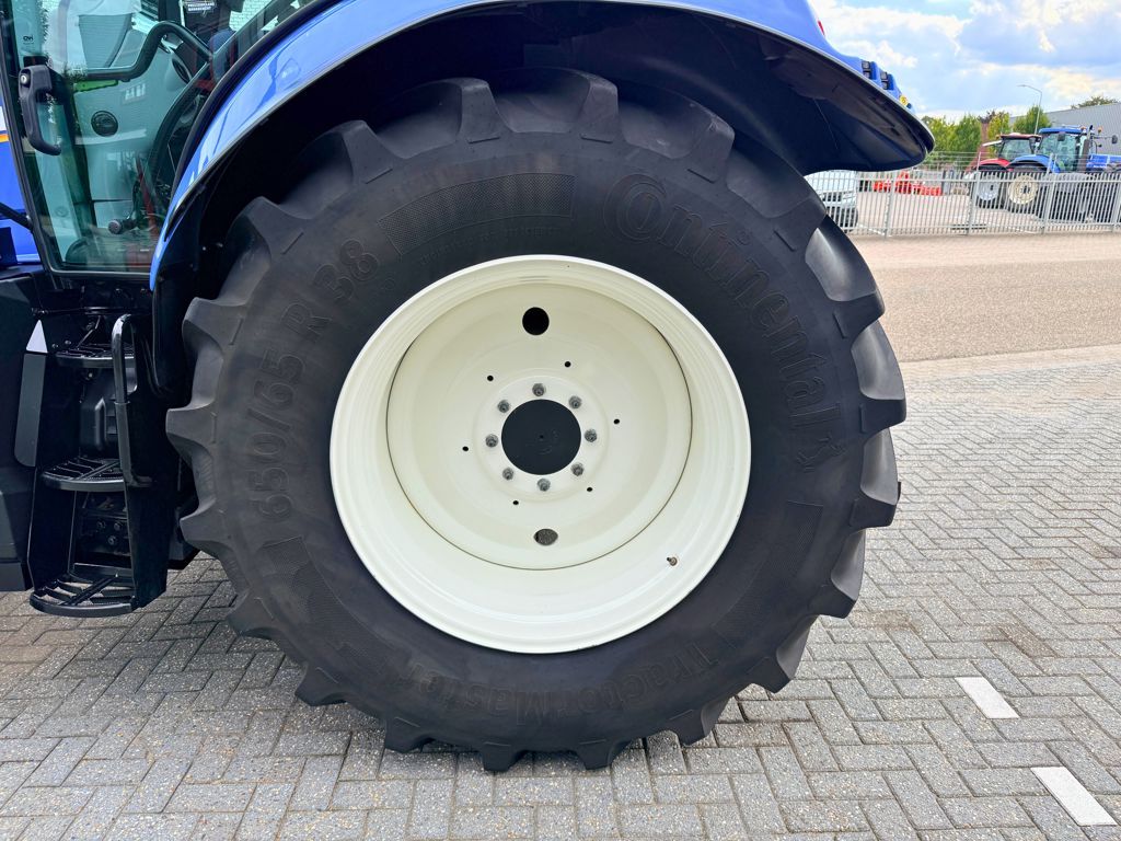 New Holland T6.180 DCT Stage V