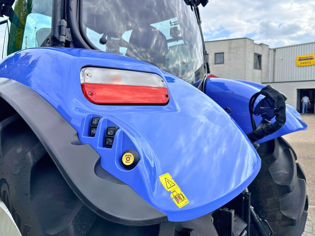 New Holland T6.180 DCT Stage V