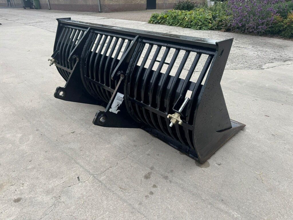 Giant puinbak grondbak