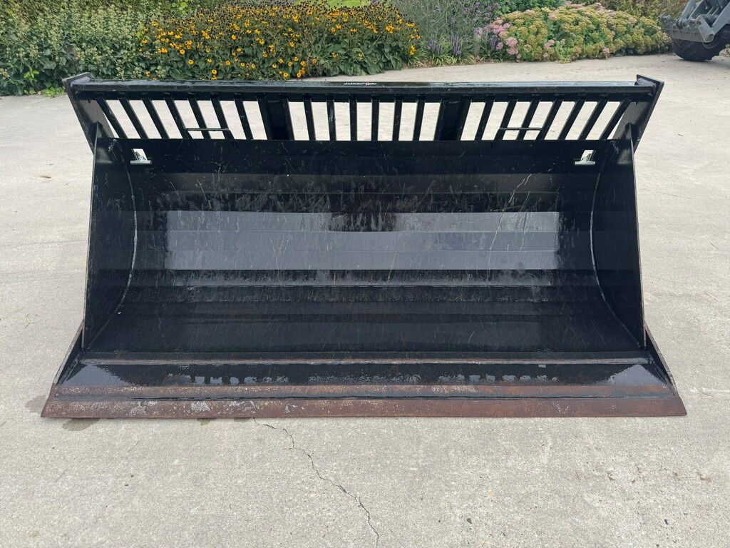 Giant puinbak grondbak