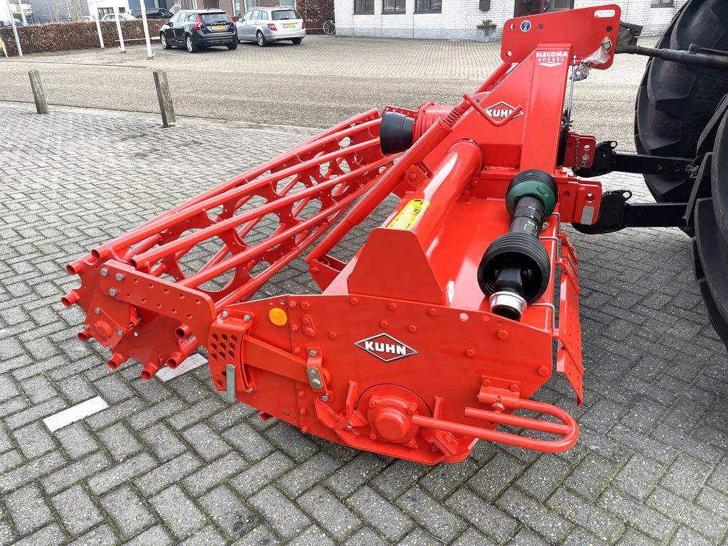 Kuhn EL162-300 Frees met Kooirol