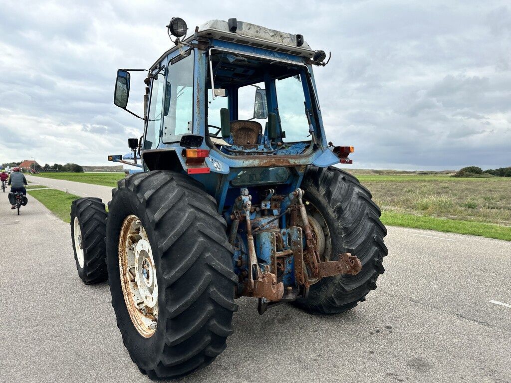 Ford TW-10