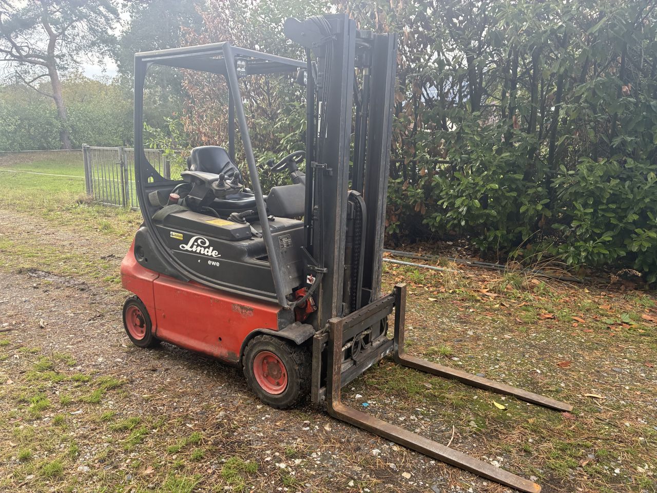 Linde e16 heftruck triplex mast