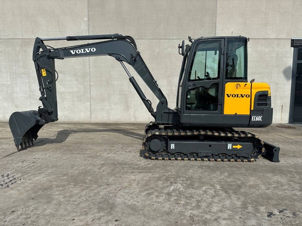 Midi excavator Volvo EC60C Diesel 2011