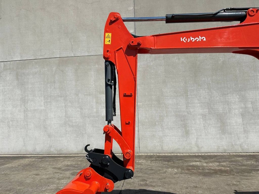 Midi excavator Kubota KX155-3SZ Diesel