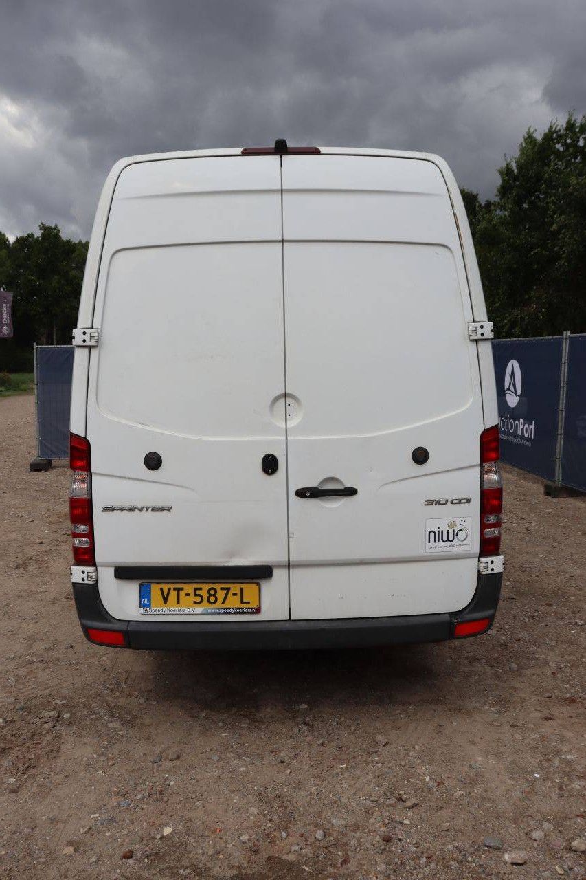 Mercedes-Benz Sprinter 310CDI Diesel 95hp Van 2016