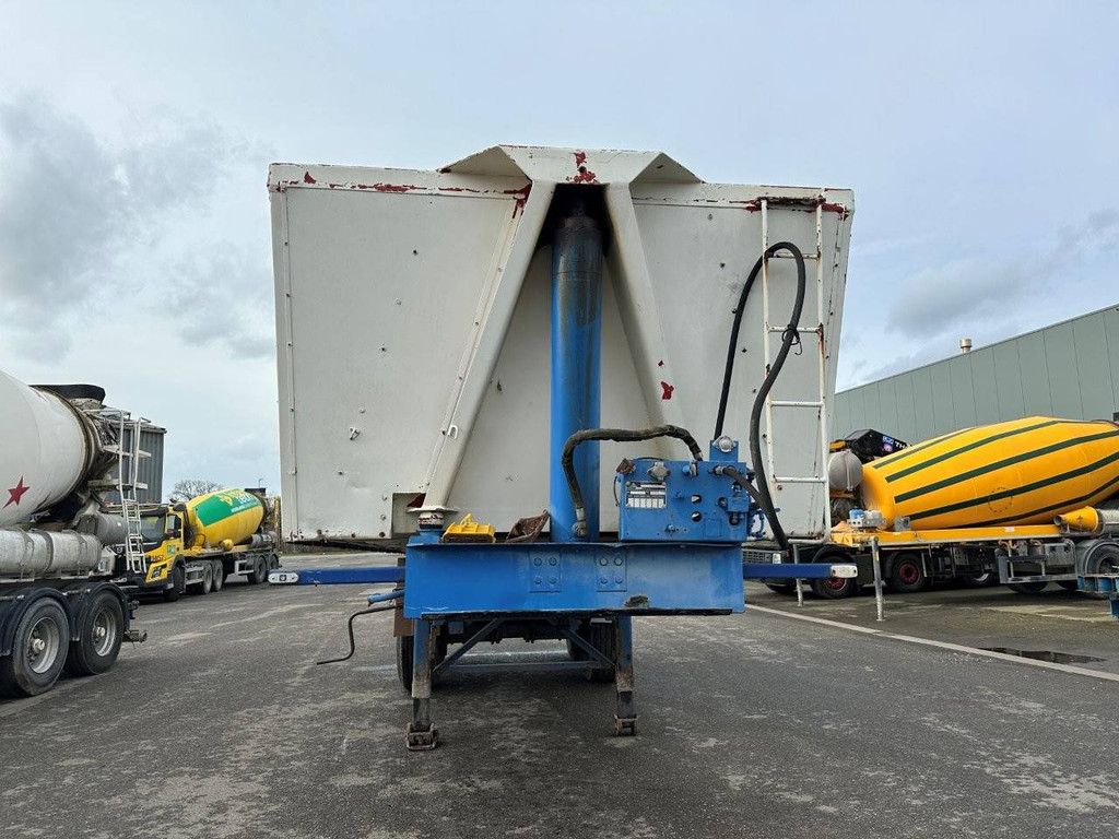 Tipper Semi-trailer MOL K8F/20TM/33ST 1988