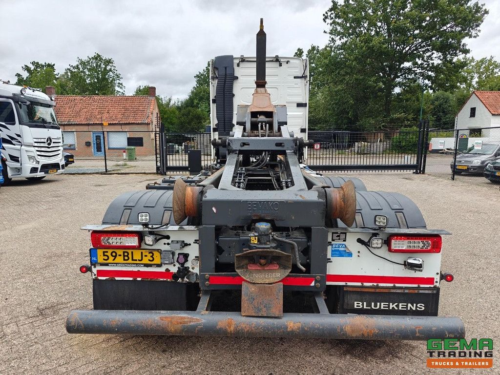Volvo FH 460 6x4 GlobeTrotter Euro6C – 10-Tonnen-Vorderachse – VDL 21-Tonnen-Hakenliftsystem – Liftbare Antriebsachse – SmartTacho V2