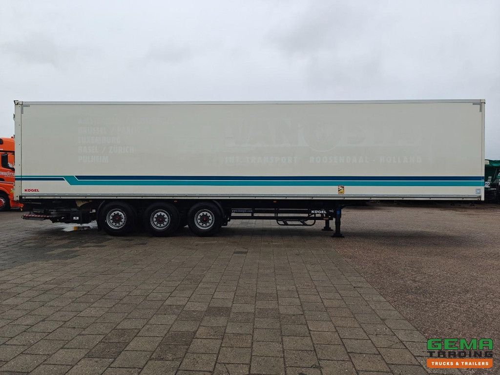 Kögel S24 Geschlossener Aufbau 13,6 m + Unterklappbare Heckklappe 2000 kg - SAF-Scheibenbremse - Liftachse