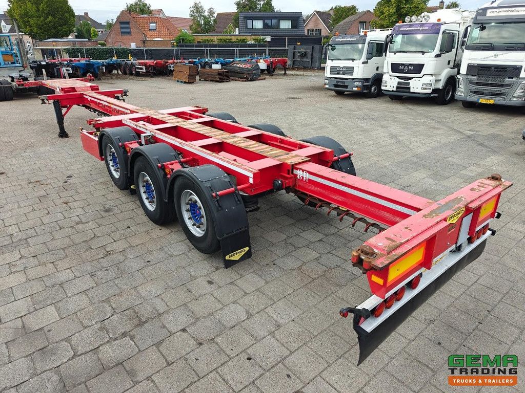 Broshuis 3UCC-39/45 Mehrere SAF-Scheibenbremsen, 2 Liftachsen, für alle Containertypen geeignet, TÜV bis 06/2027