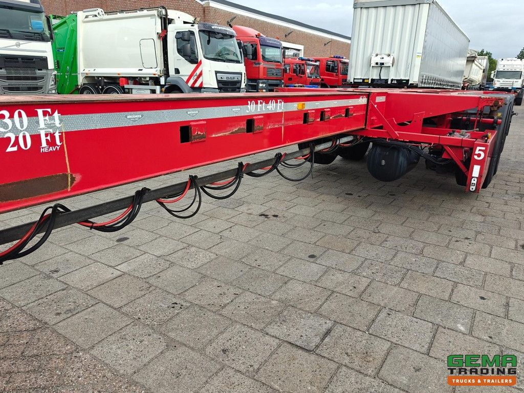 Broshuis 3UCC-39/45 Mehrere SAF-Scheibenbremsen, 2 Liftachsen, für alle Containertypen geeignet, TÜV bis 06/2027