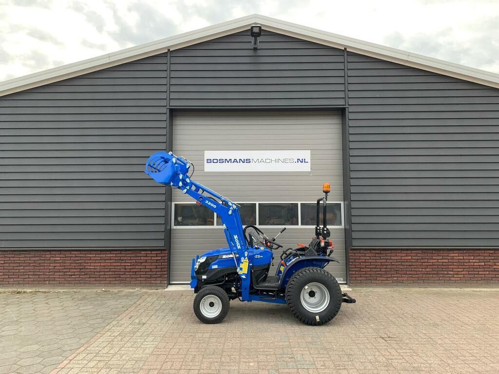 Solis 26 4WD 24.5 PK minitractor NIEUW + frontlader / GAZONBANDEN