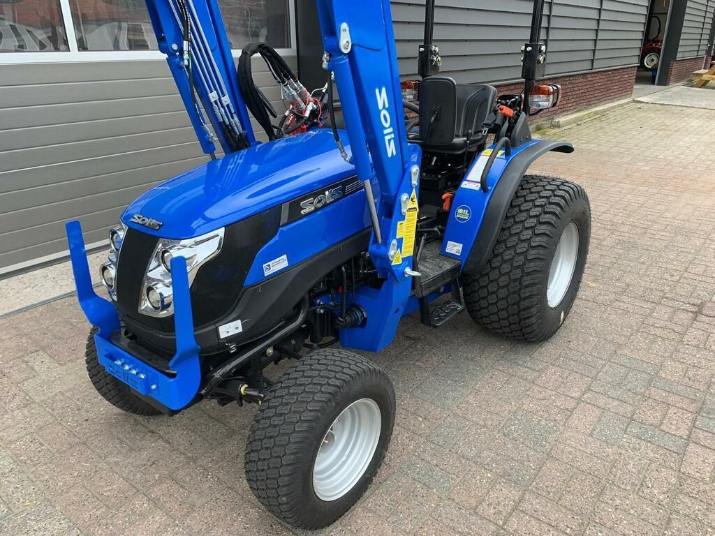 Solis 26 4WD 24.5 PK minitractor NIEUW + frontlader / GAZONBANDEN