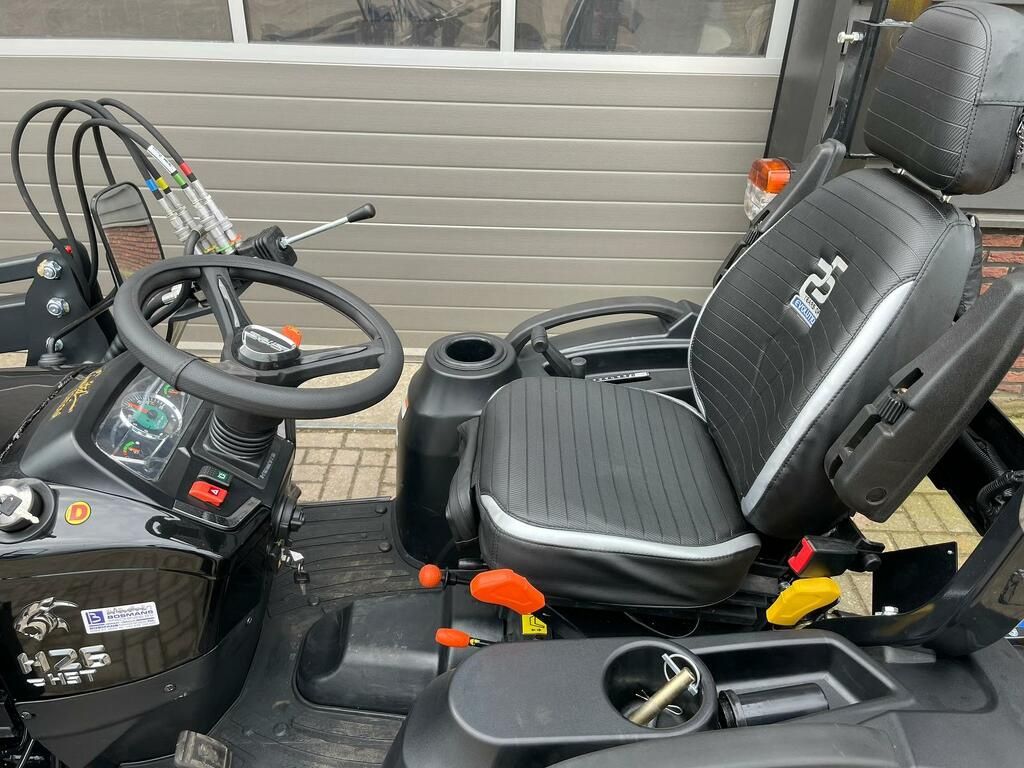 Solis 26 HST minitractor NIEUW black edition met frontlader
