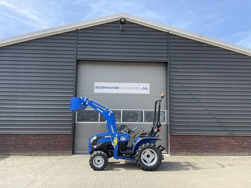 Solis 26 minitractor NIEUW + frontlader op brede agribanden
