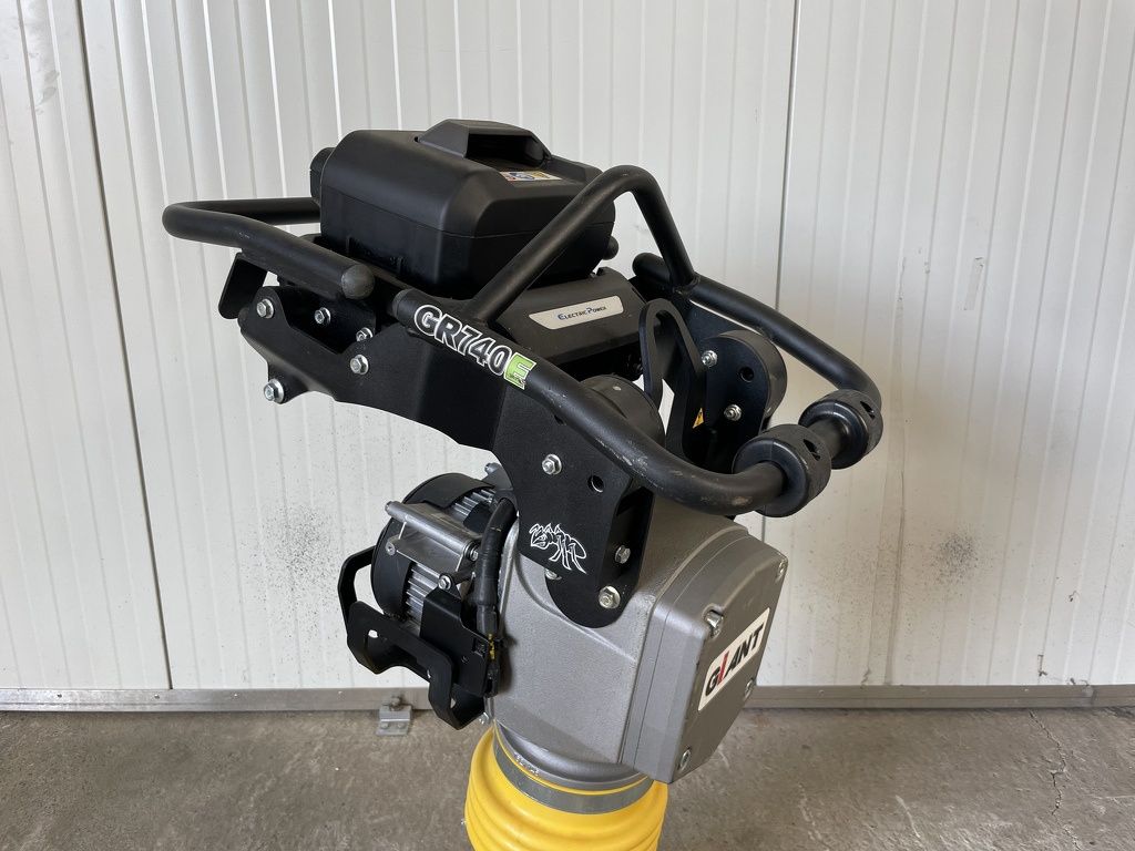 Giant GR740 E trilstamper DEMO electrisch