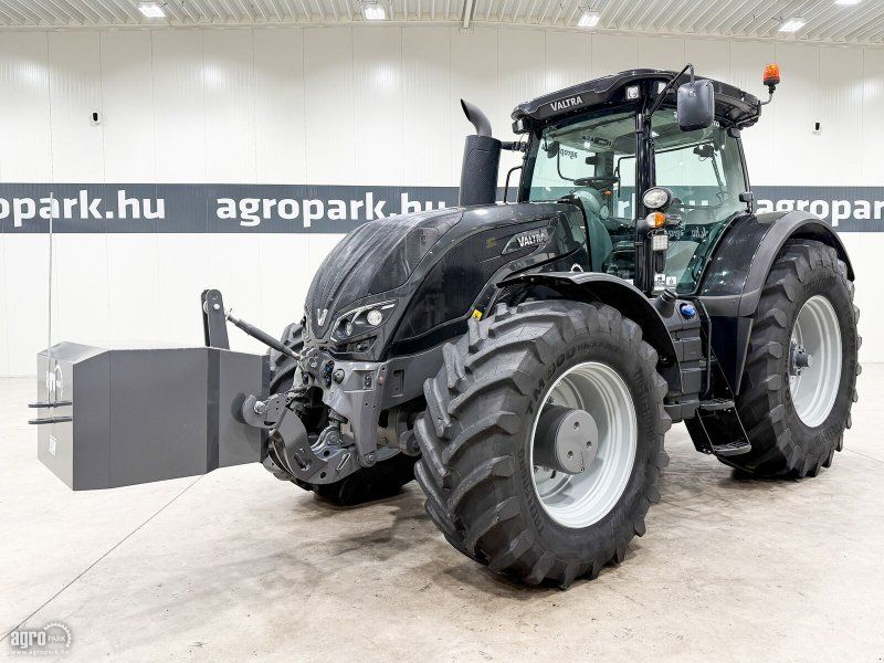 Valtra S374