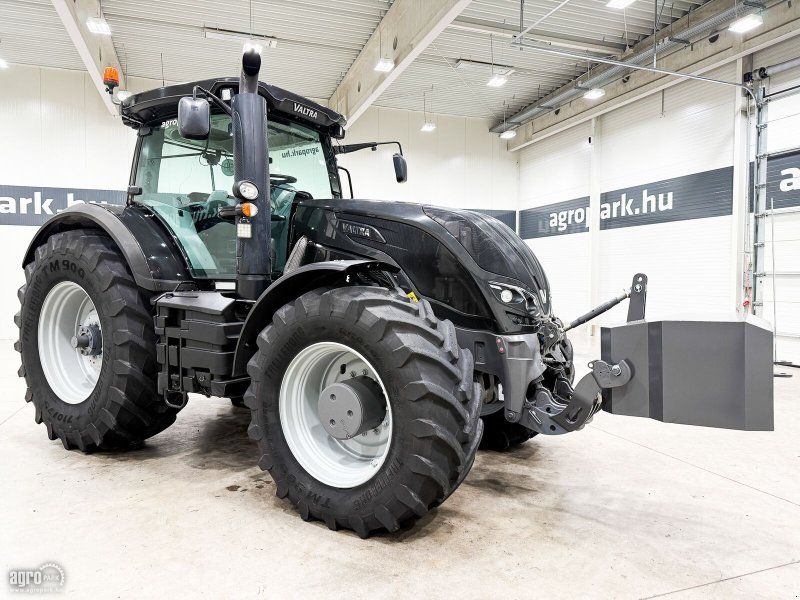Valtra S374