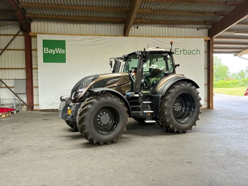 Valtra T215D