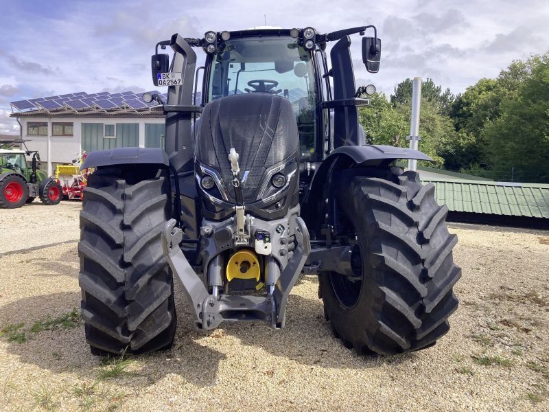 Valtra T215D