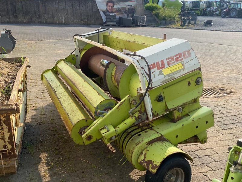 Claas Pick-Up 220