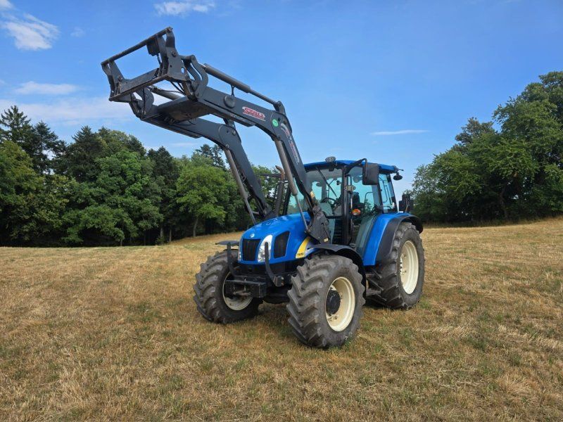 New Holland T 5050
