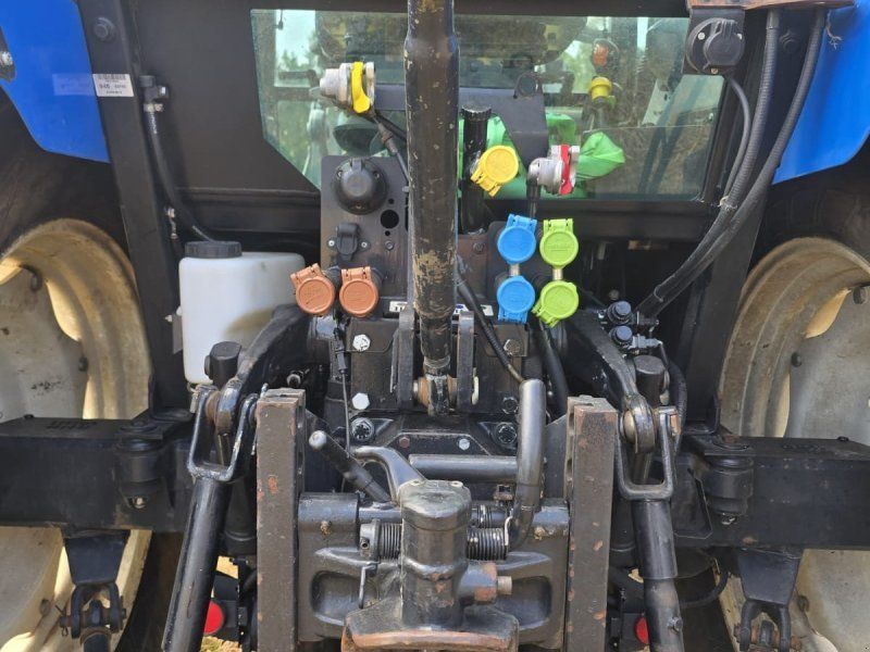 New Holland T 5050