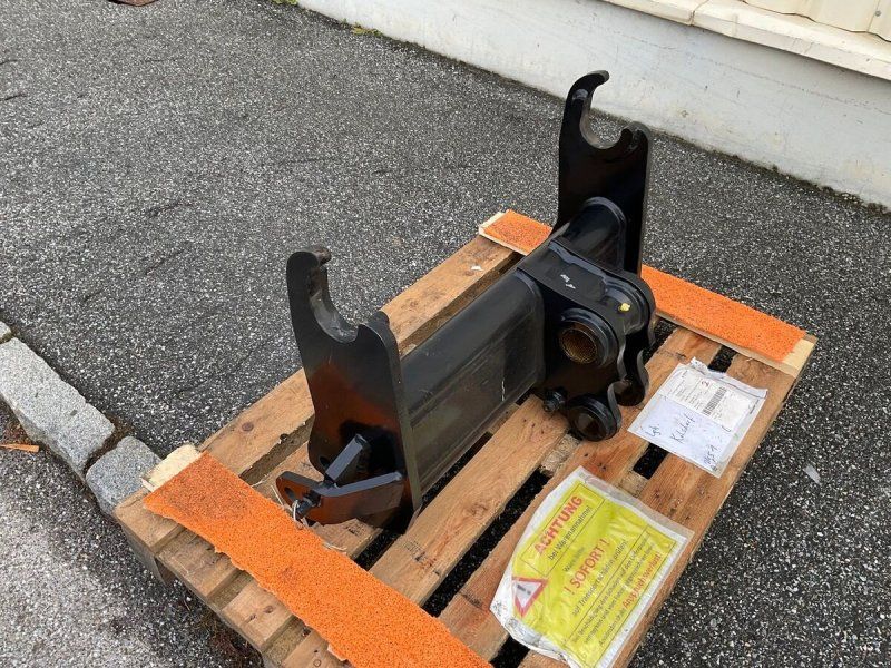 Manitou Adapter