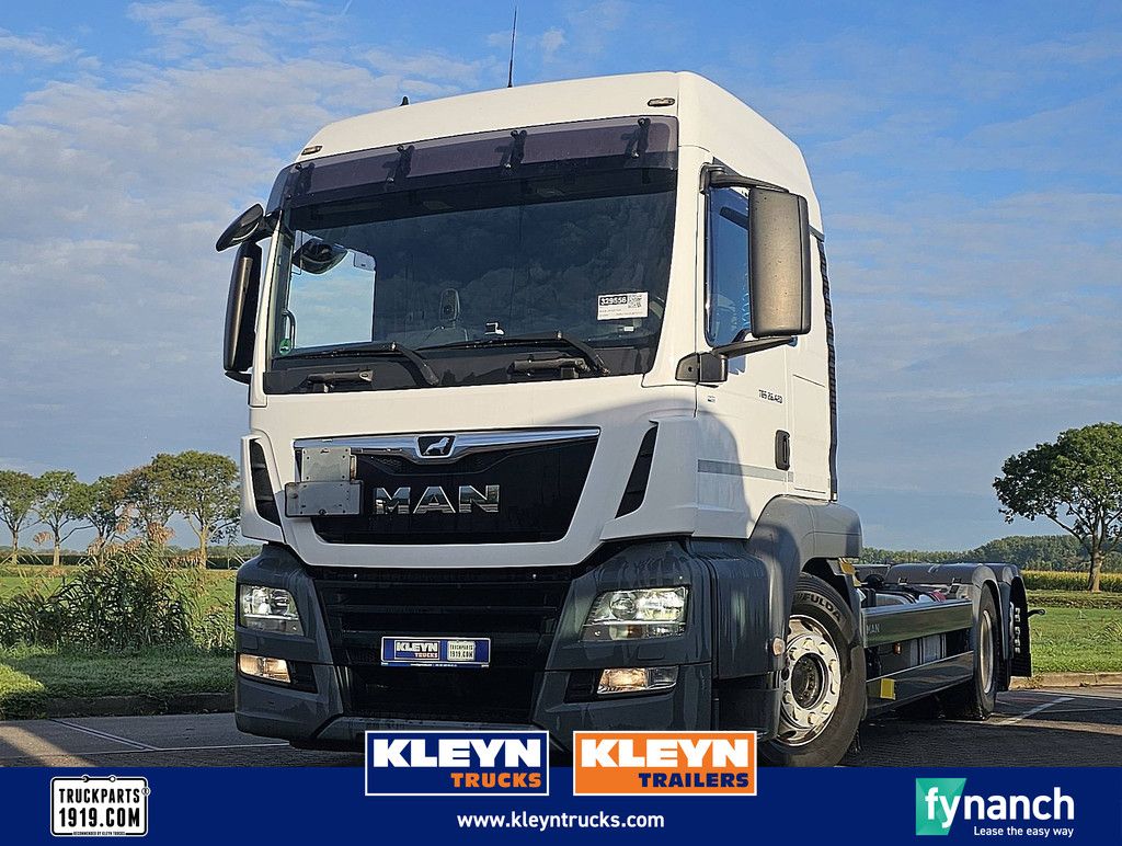 M.A.N. 26.420 TGS lx pto int. 6x2-4 st
