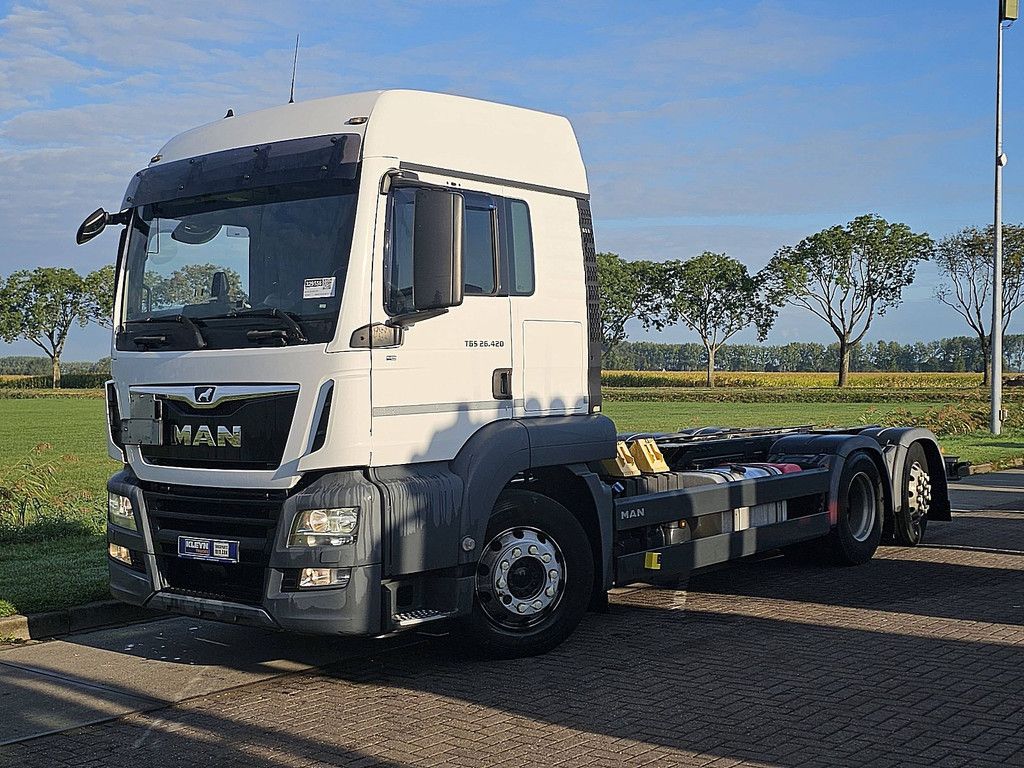M.A.N. 26.420 TGS lx pto int. 6x2-4 st