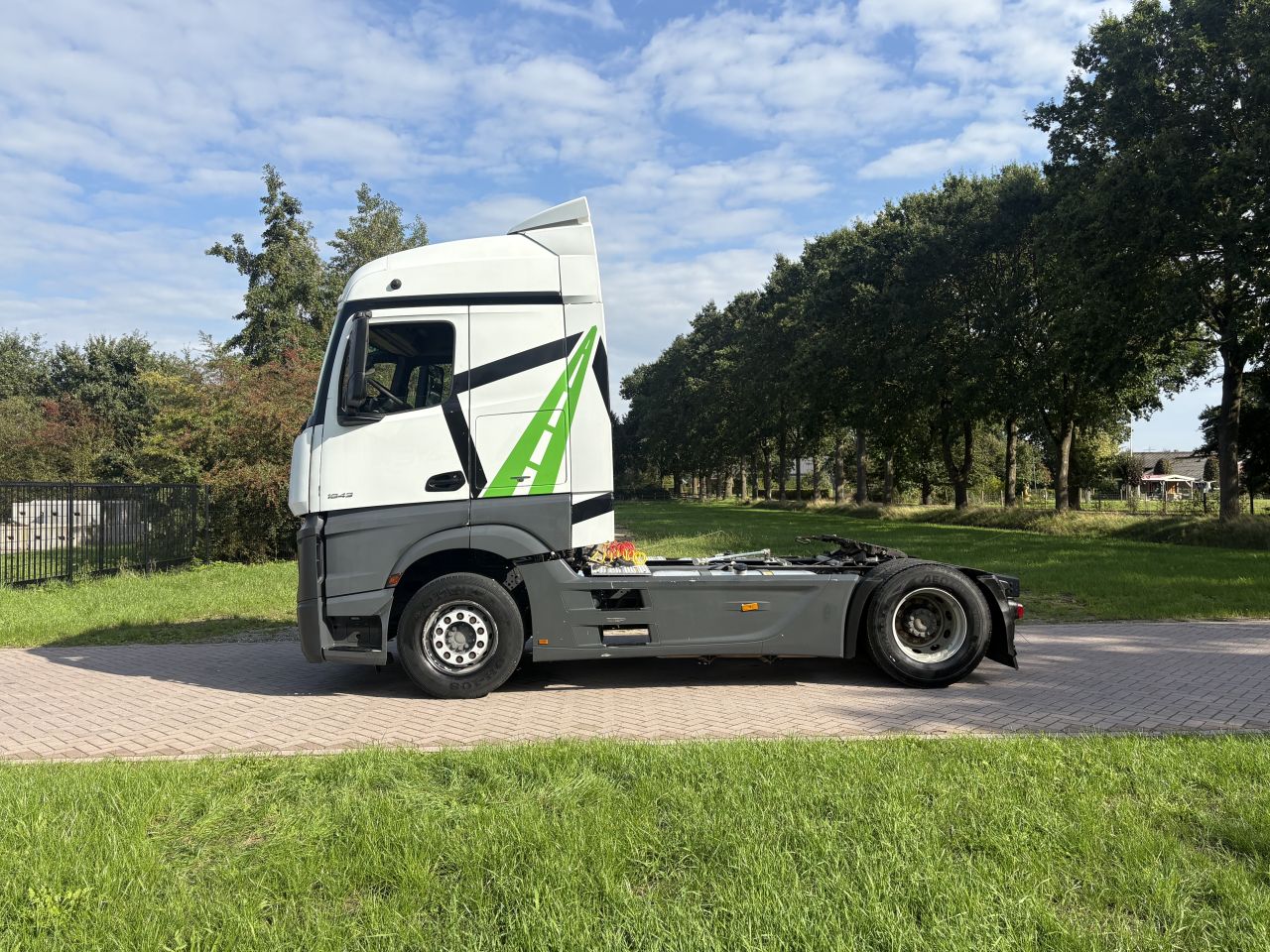 MERCEDES-BENZ ACTROS 4x2 Hydraulic . Euro 6 44.000 ton