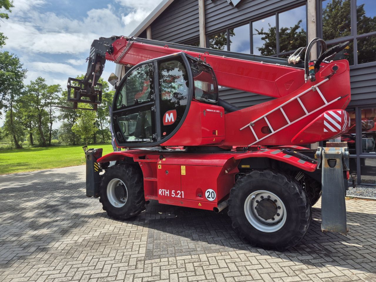 MAGNI RTH 5.21 D/D roterende verreiker met hefhoogte tot 21 m