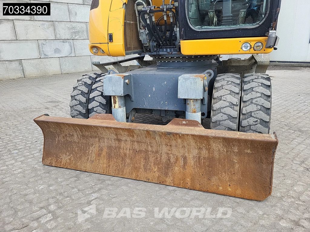 Liebherr Select A 914 Compact