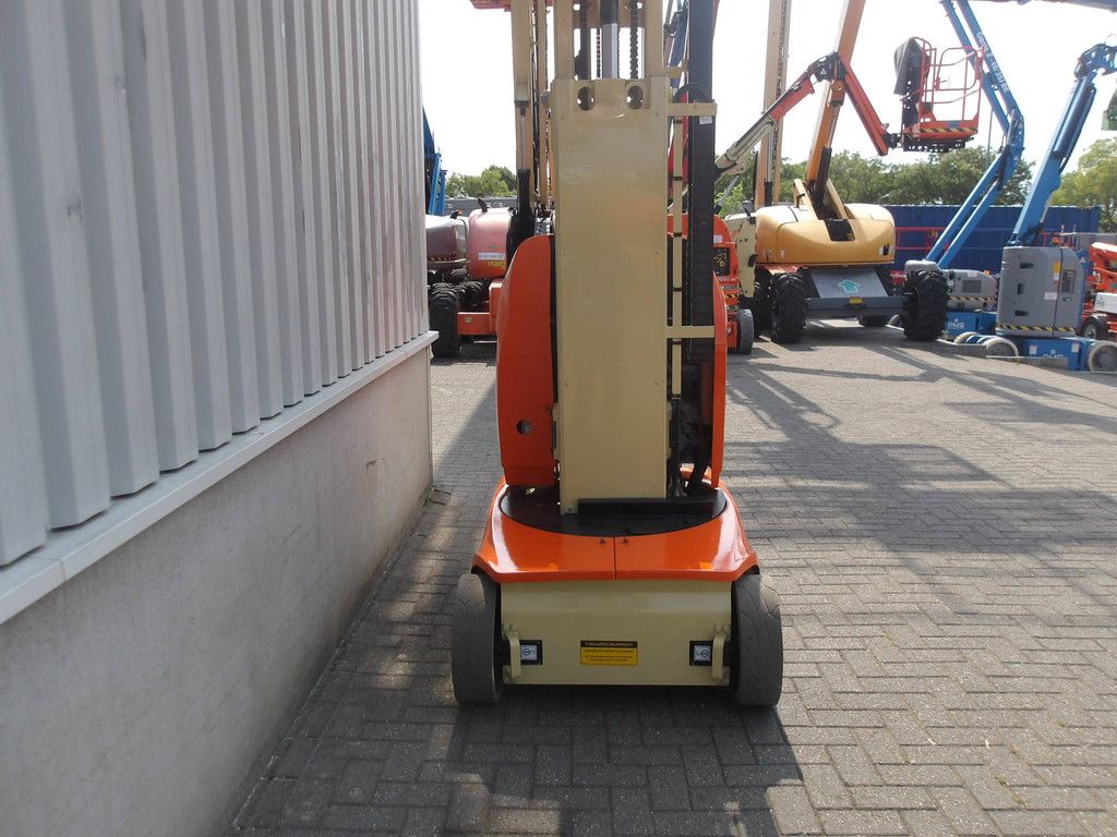 Toucan 8E Elektrischer Mastlift 8,20 m 2016