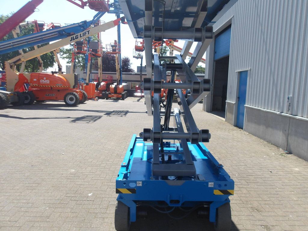 Scissor Lift Genie GS-2646 Electric 9.92m 2016