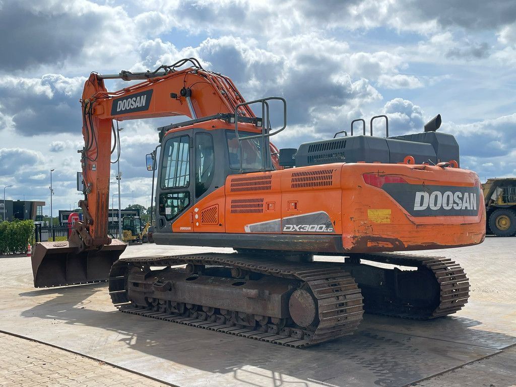 Doosan DX300LC-5