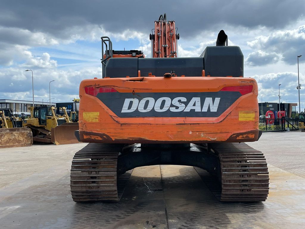Doosan DX300LC-5