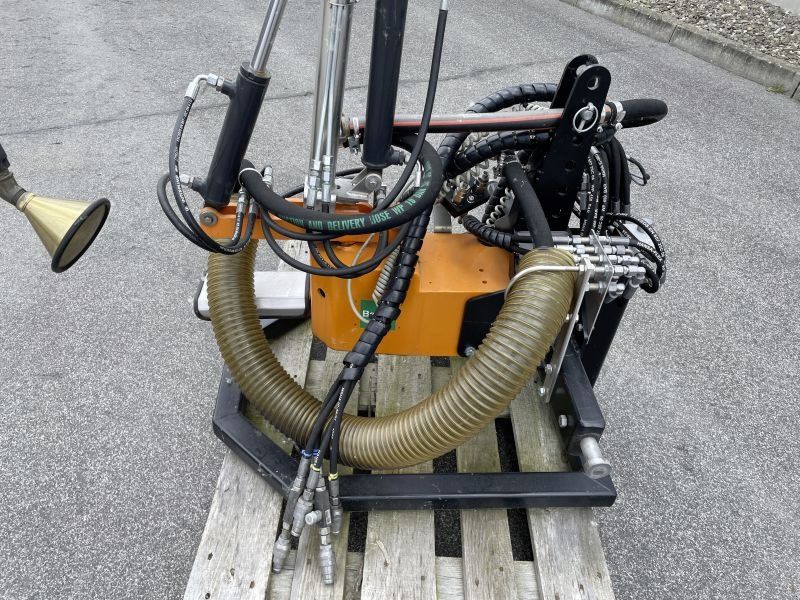 Kugelmann GIEßARM HYDRAULISCH