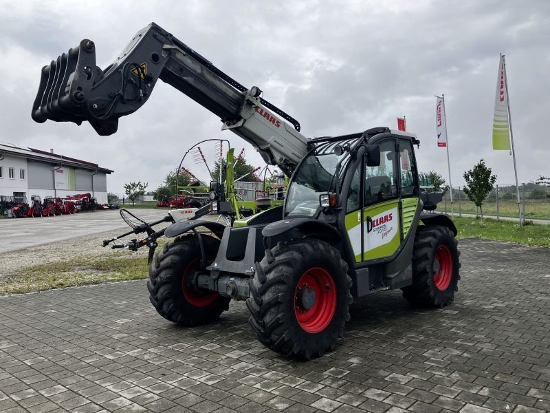 Claas SCORPION 7040