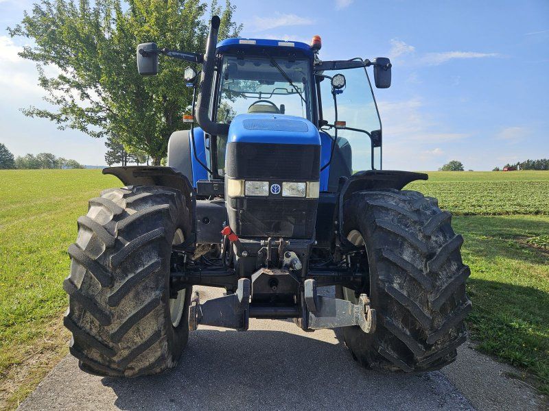 New Holland TM 190