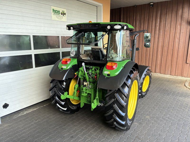 John Deere 5100R mit Fronthydraulik, Frontzapfwelle, Kriechgang