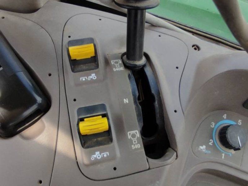 John Deere 5100M