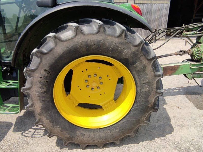 John Deere 5100M