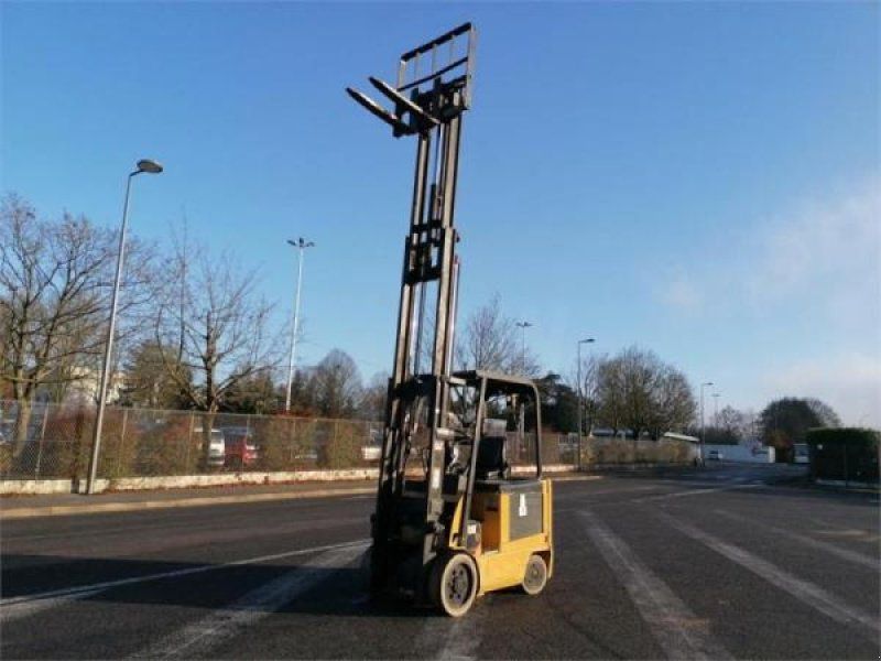 Caterpillar EC25