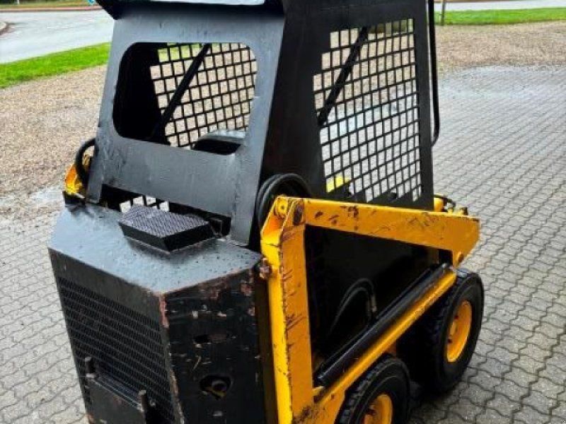 Massey Ferguson SKID-STEER