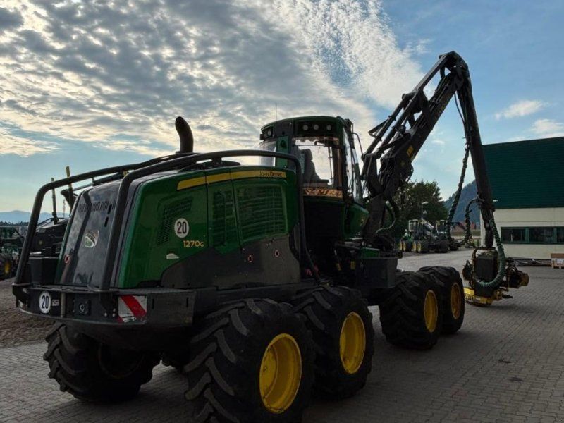 John Deere 1270G