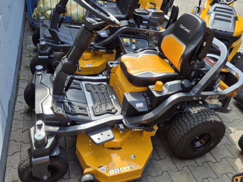 Cub Cadet CC Z2 117S Zeroturn mit Lenkrad