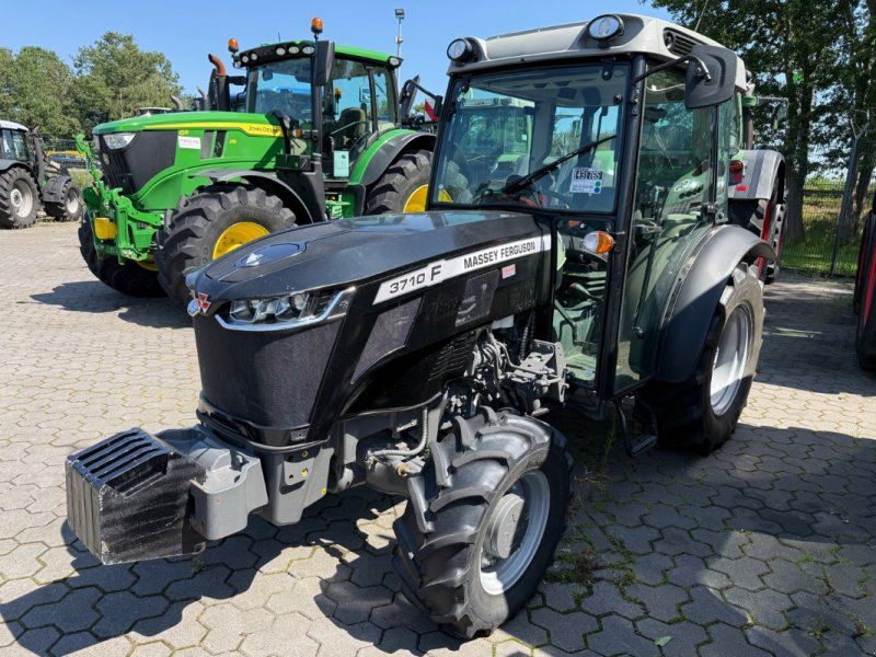 Massey Ferguson 3707 F