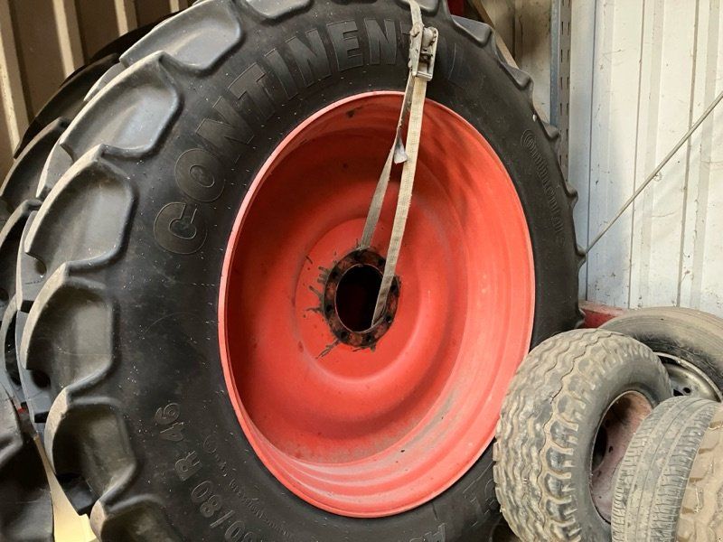 Continental 480/80 R46 und 420/85 R30